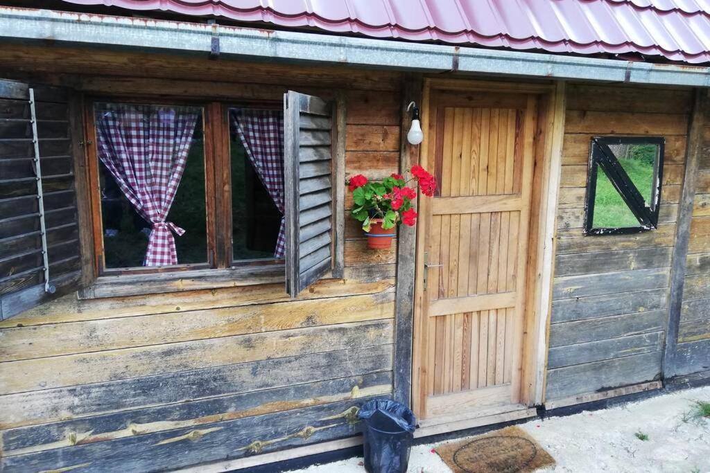 Nova Varoš Log Cabin Uvac מראה חיצוני תמונה