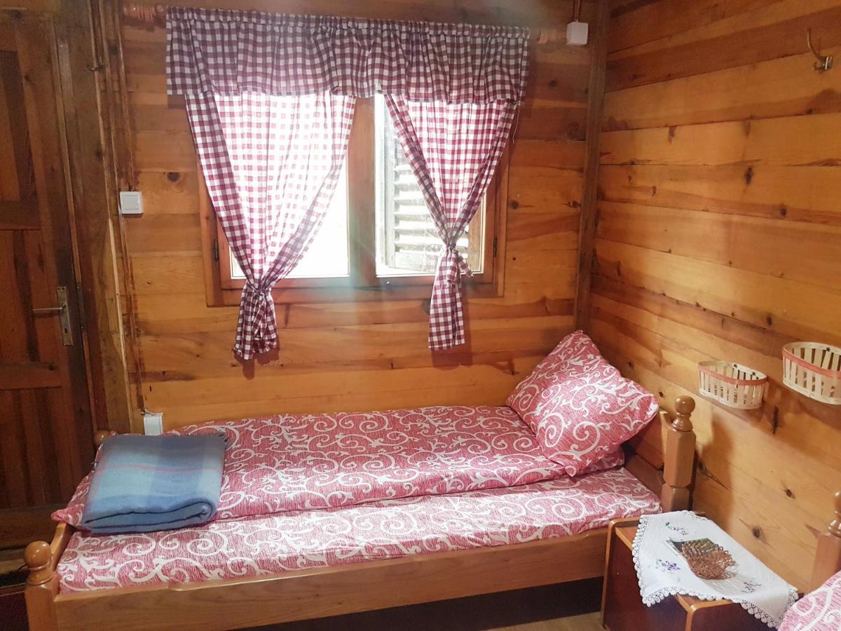 Nova Varoš Log Cabin Uvac מראה חיצוני תמונה